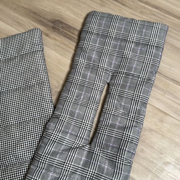 A new day Quilted Scarf with Pull through - Picture 2 of 3